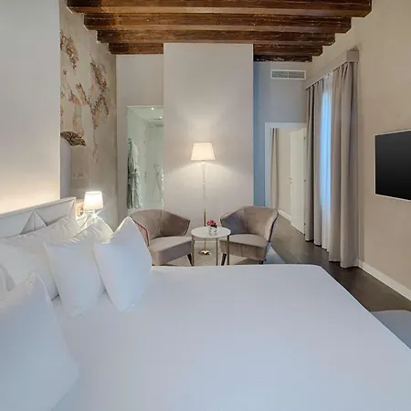 Hotel Nh Collection Palazzo 5*