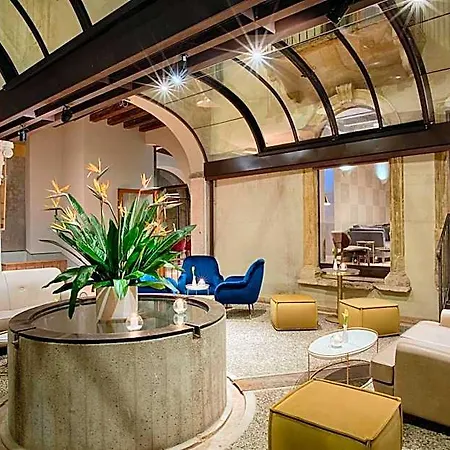 Nh Collection Palazzo Hotel 5*