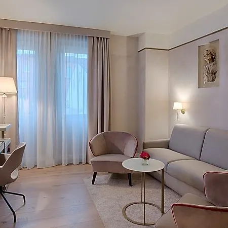 Nh Collection Palazzo Hotel 5*