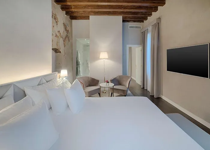 Hotel Nh Collection Palazzo 5*